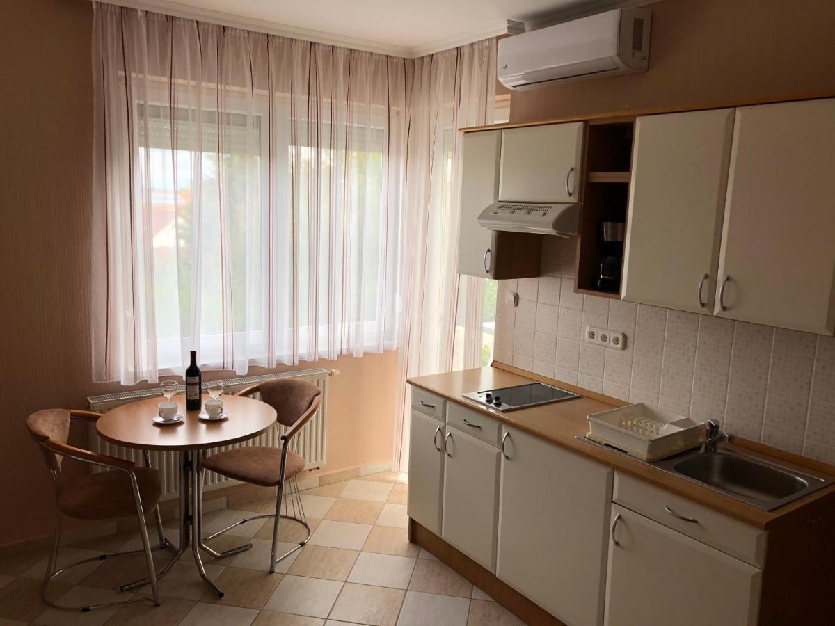 Jozsef Apartments House Zalakaros Exteriör bild